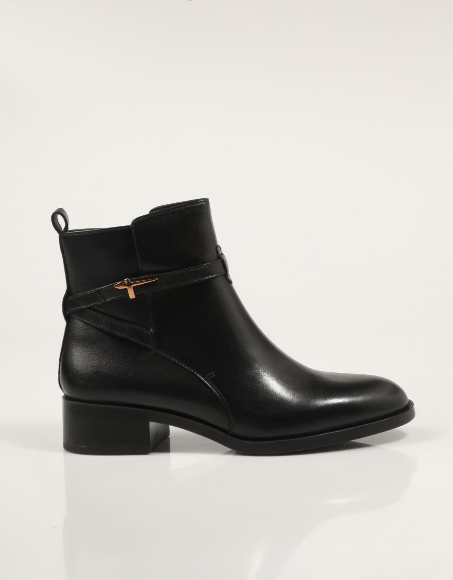 BOTINES TAMARIS 25321-43 en color Negro