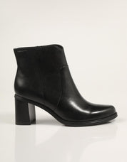 BOTINES TAMARIS 25360-45 en color Negro
