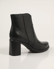 BOTINES TAMARIS 25360-45 en color Negro