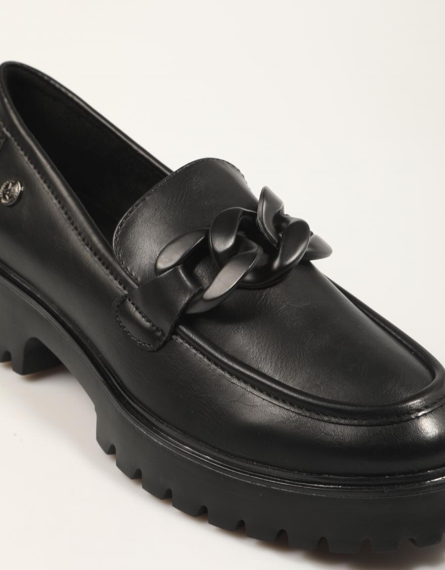 ZAPATOS XTI 144491 en color Negro