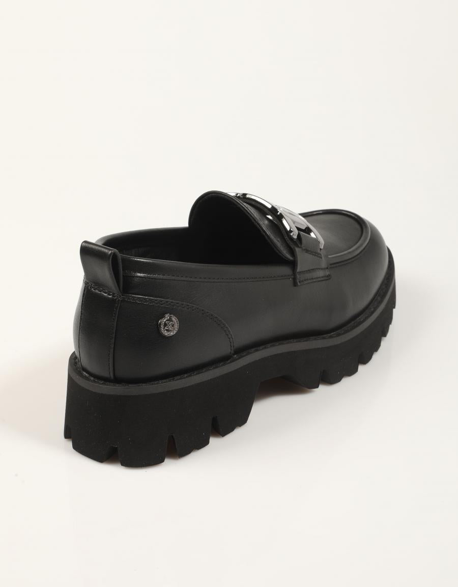 ZAPATOS XTI 144678 en color Negro