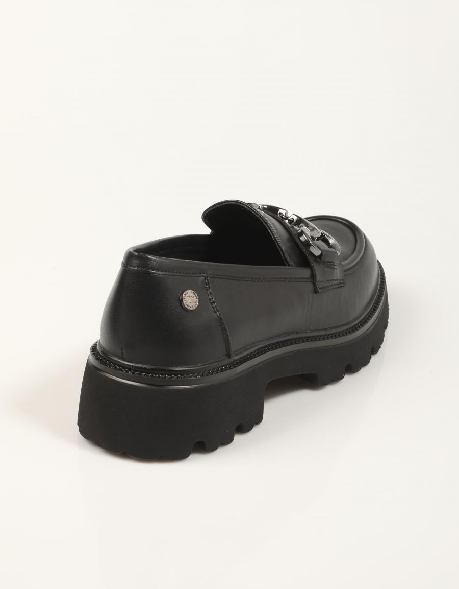 ZAPATOS XTI 144418 en color Negro