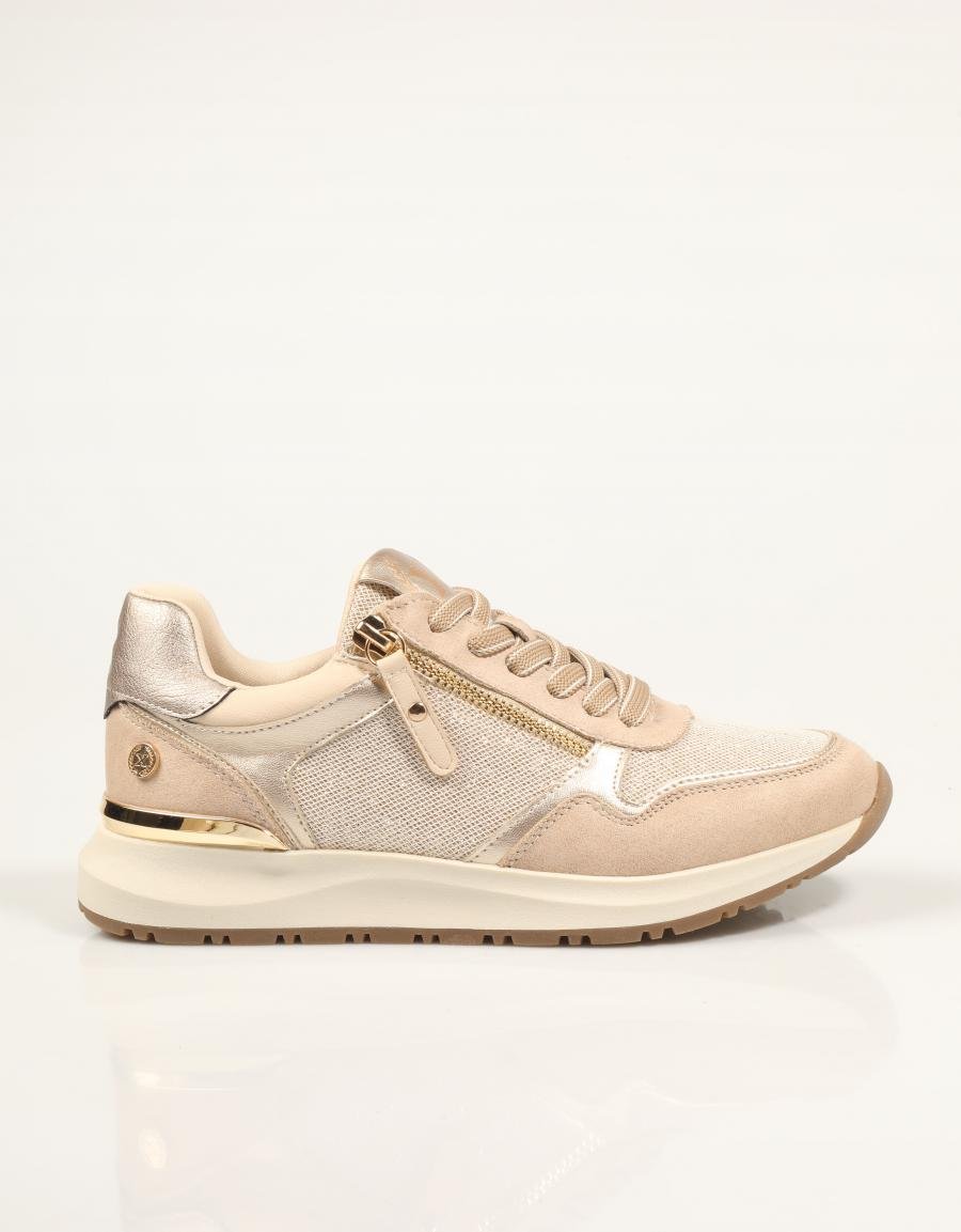 ZAPATILLAS XTI 144219 en color Beige
