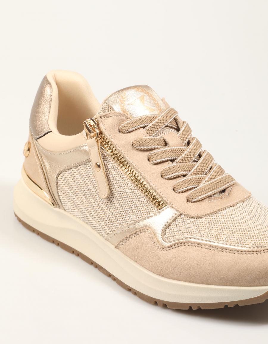 ZAPATILLAS XTI 144219 en color Beige