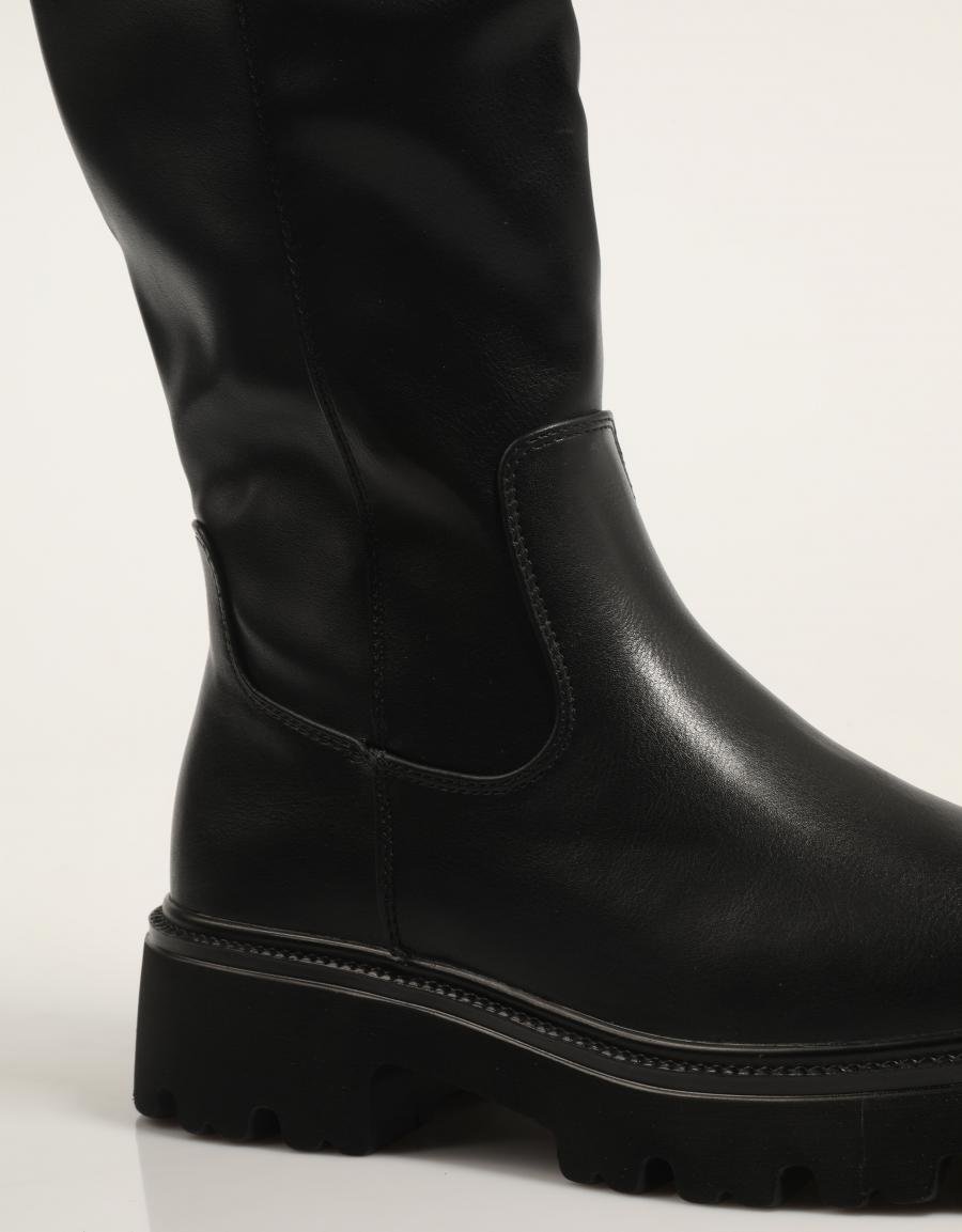 BOTAS XTI 144419 en color Negro