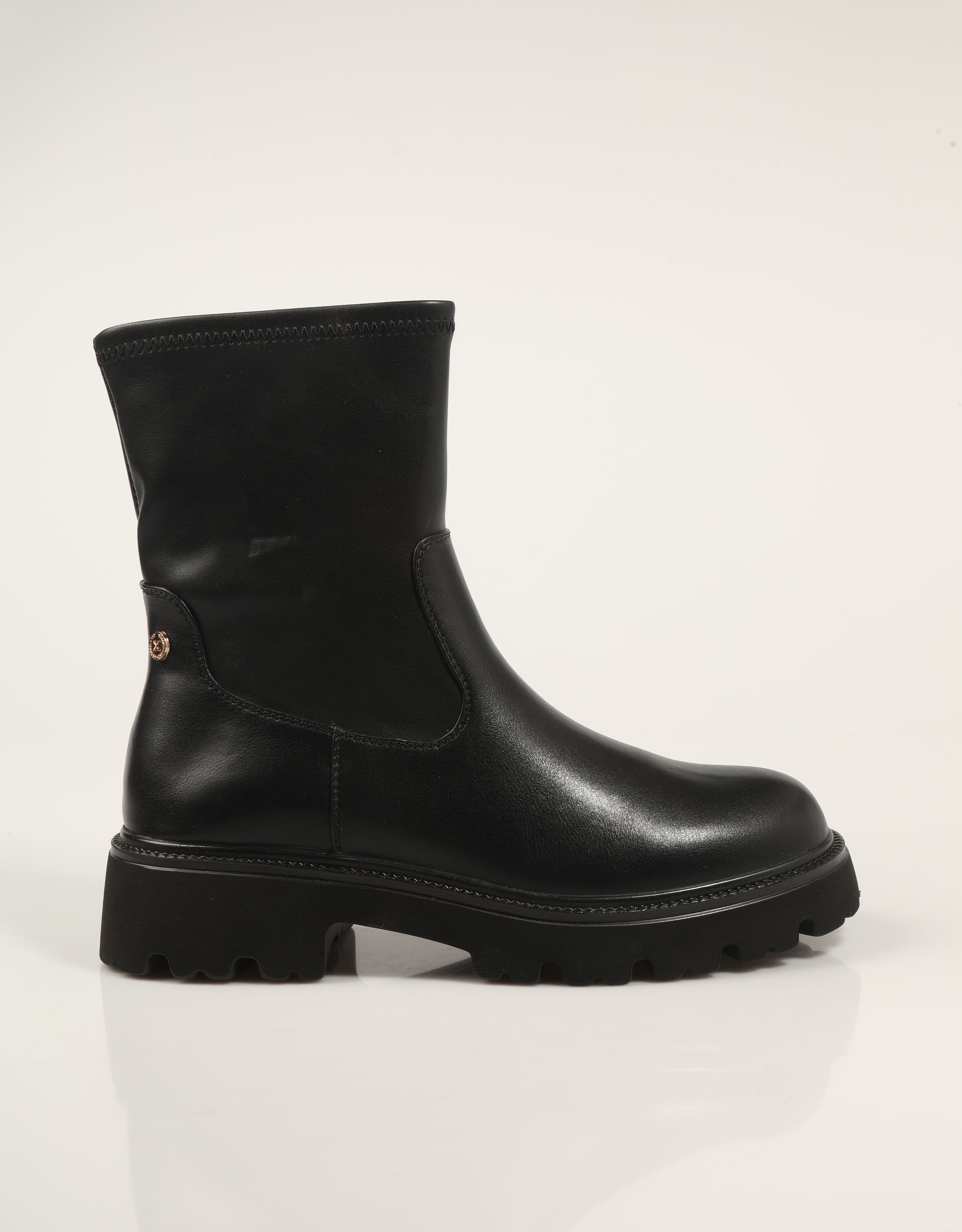 BOTINES XTI 14442001 en color Negro