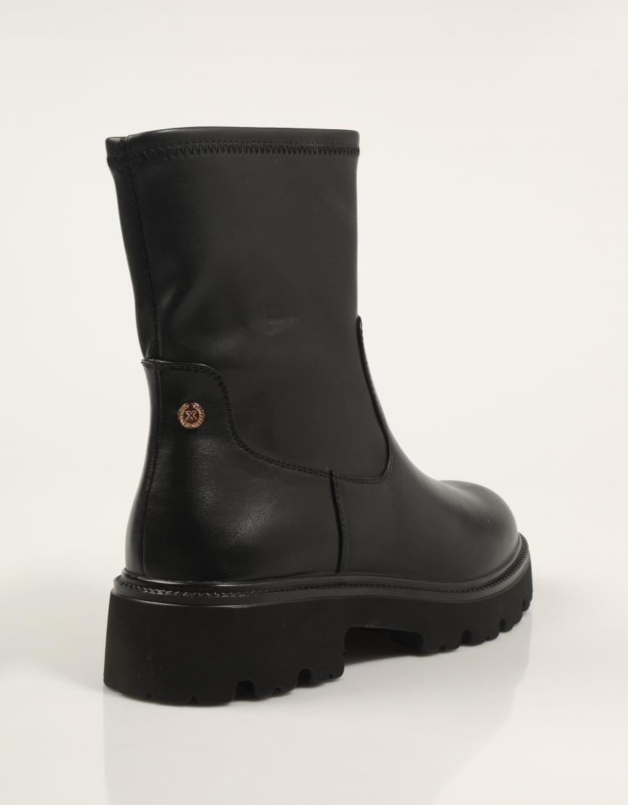 BOTINES XTI 14442001 en color Negro