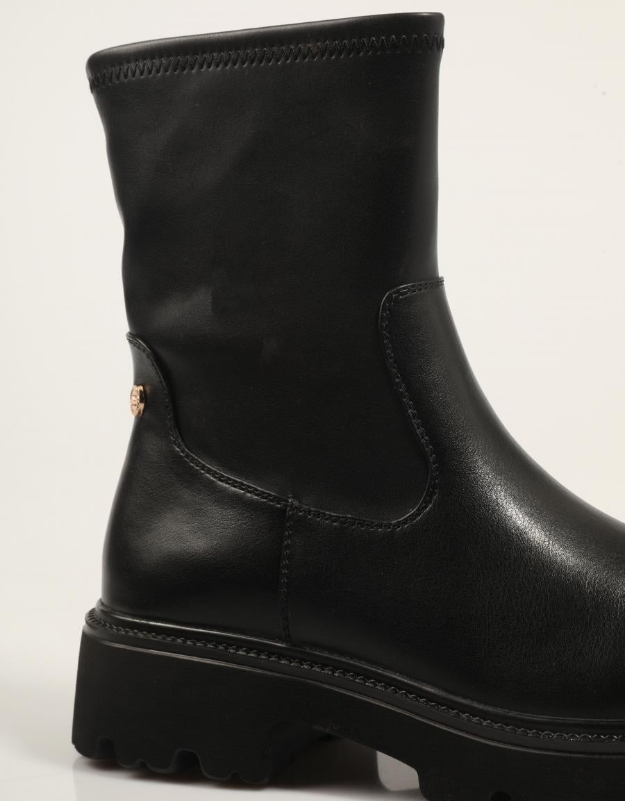 BOTINES XTI 14442001 en color Negro