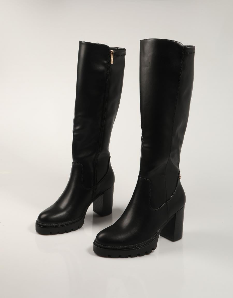 BOTAS XTI 144524 en color Negro