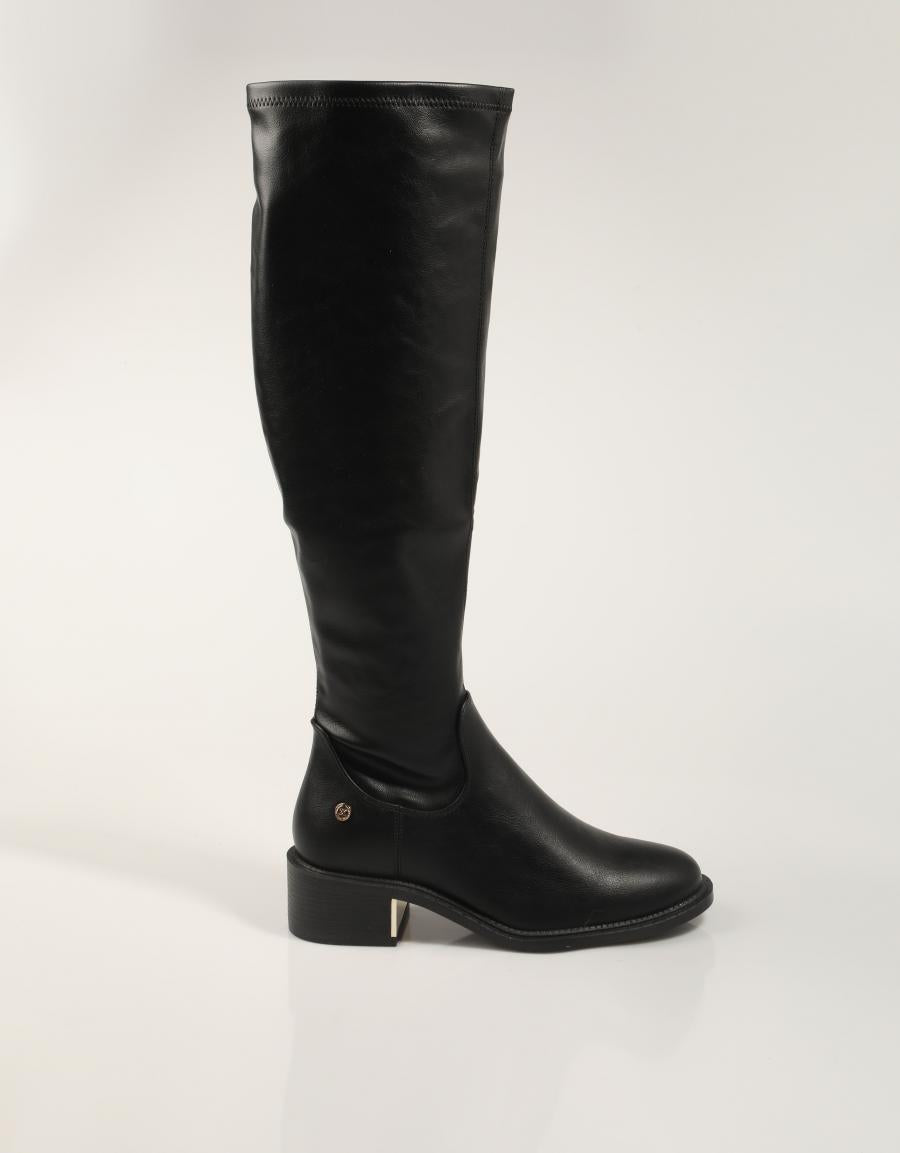 BOTAS XTI BOTA HC NEGRO en color Negro