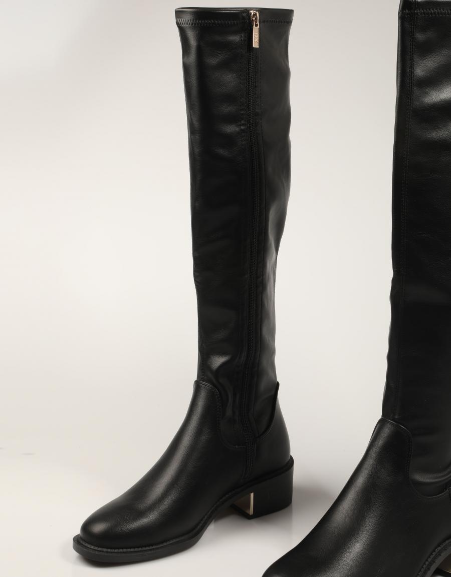 BOTAS XTI BOTA HC NEGRO en color Negro