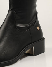 BOTAS XTI BOTA HC NEGRO en color Negro