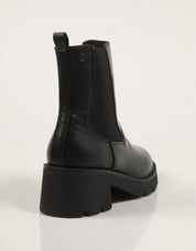 BOTINES XTI 144311 en color Negro