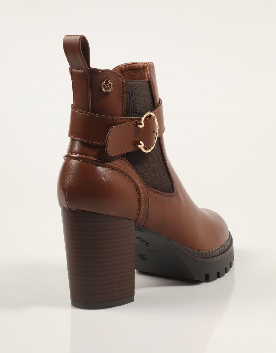 BOTINES XTI 144521 en color Cuero