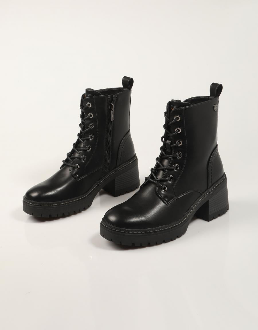 BOTINES XTI 144454 en color Negro