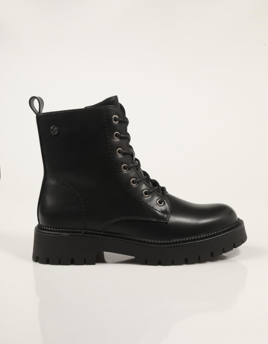 BOTINES XTI 144479 en color Negro