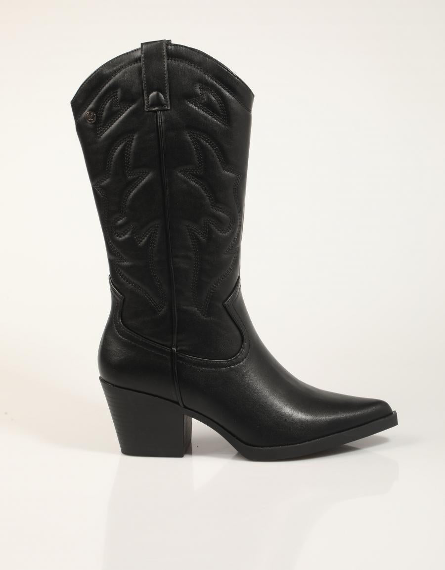 BOTAS XTI 144306 en color Negro