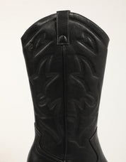 BOTAS XTI 144306 en color Negro