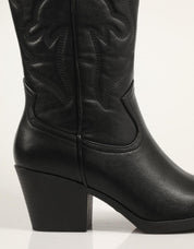 BOTAS XTI 144306 en color Negro