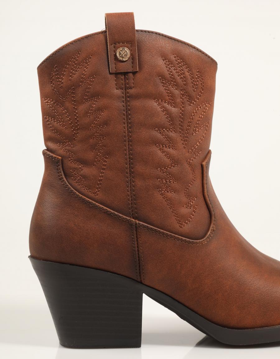 BOTINES XTI 144305 en color Cuero