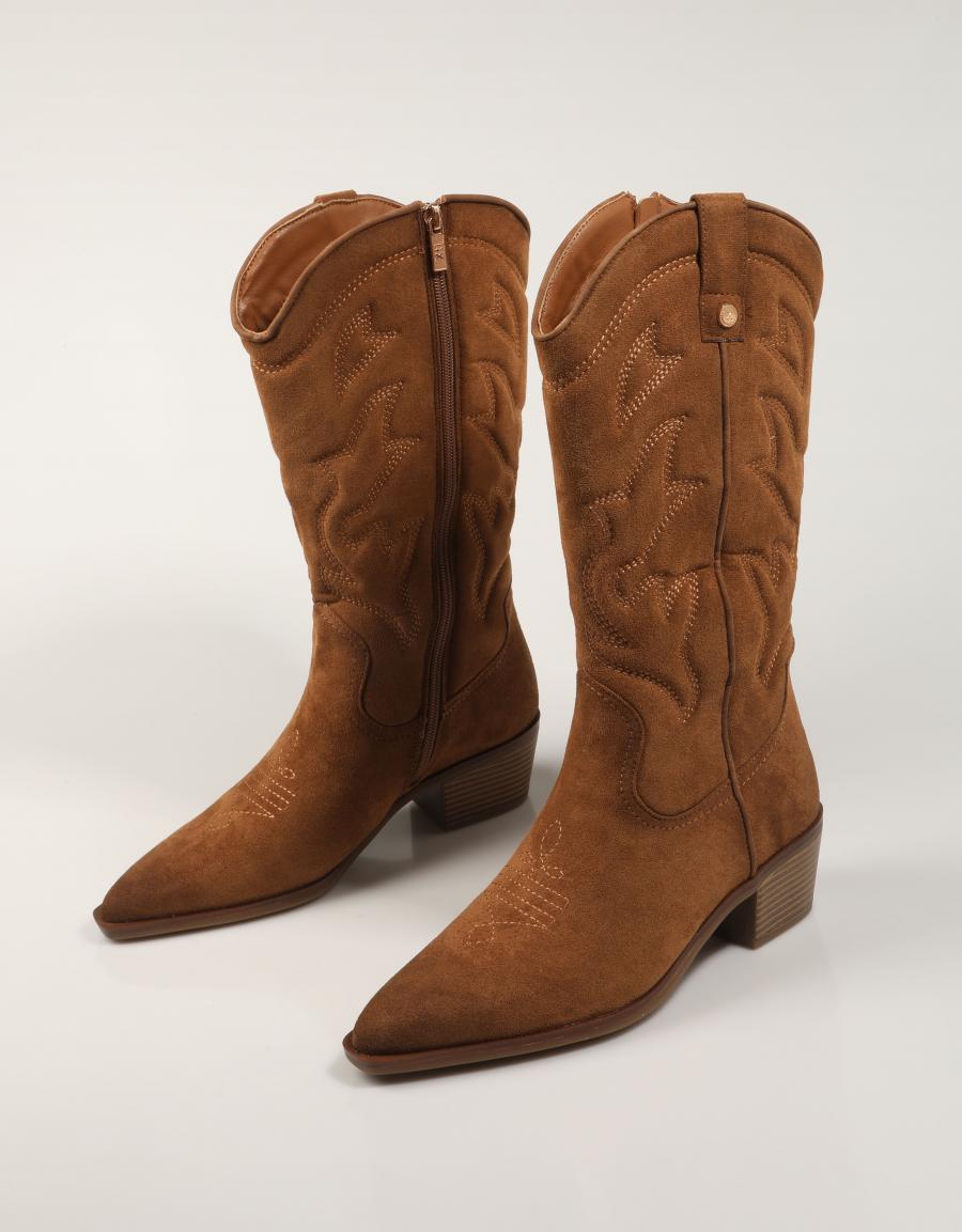 BOTAS XTI 144308 en color Cuero