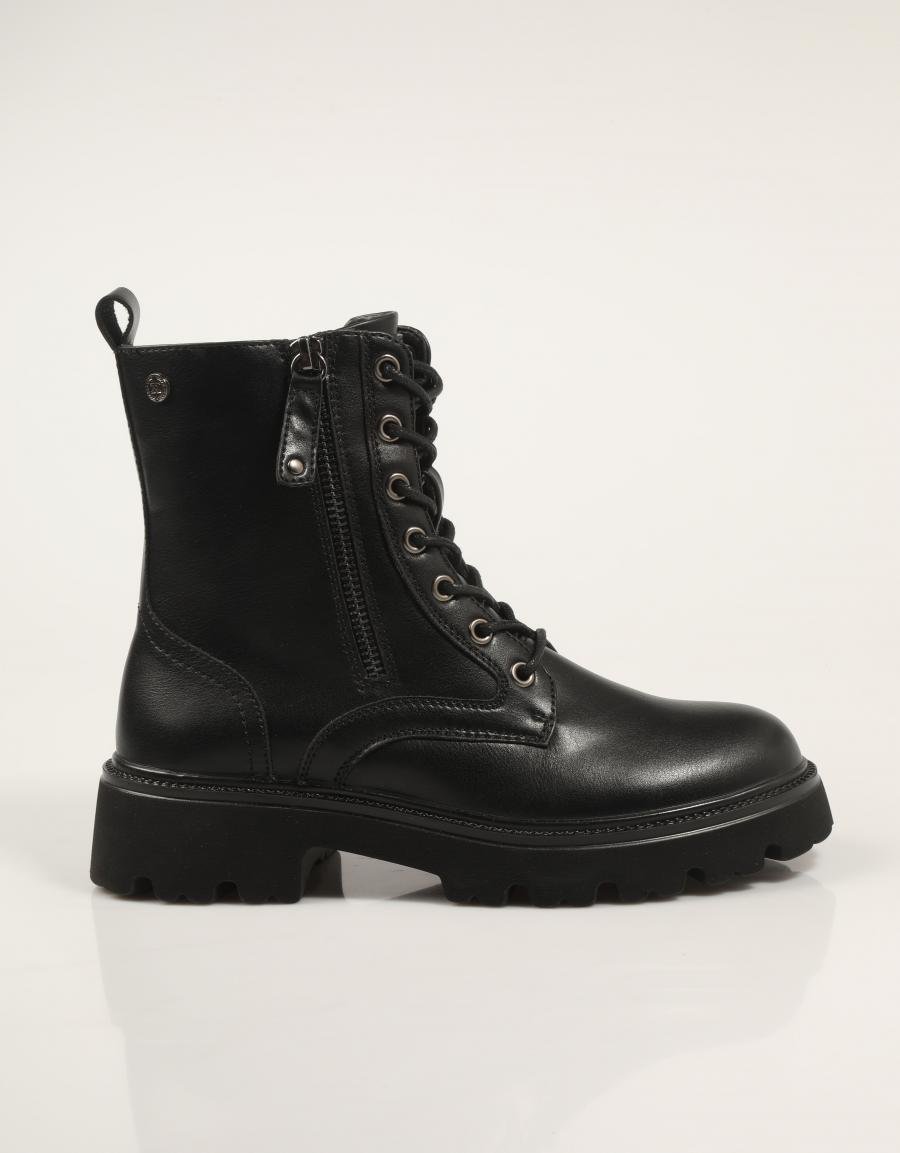 BOTINES XTI 144428 en color Negro