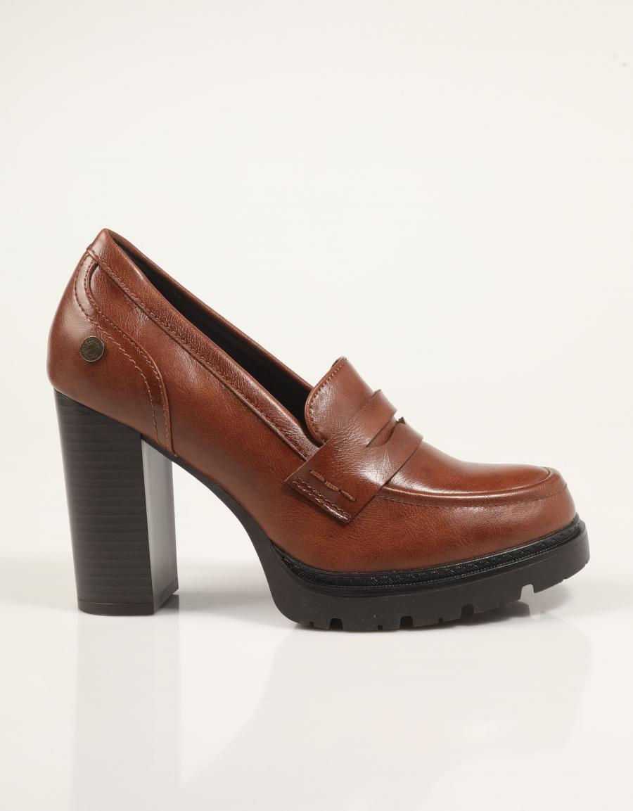 ZAPATOS REFRESH 172927 en color Cuero