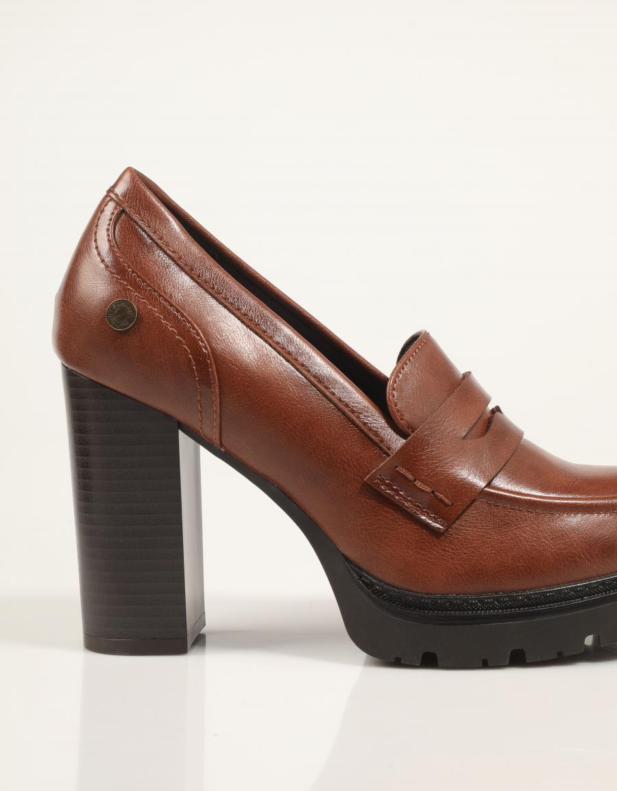 ZAPATOS REFRESH 172927 en color Cuero