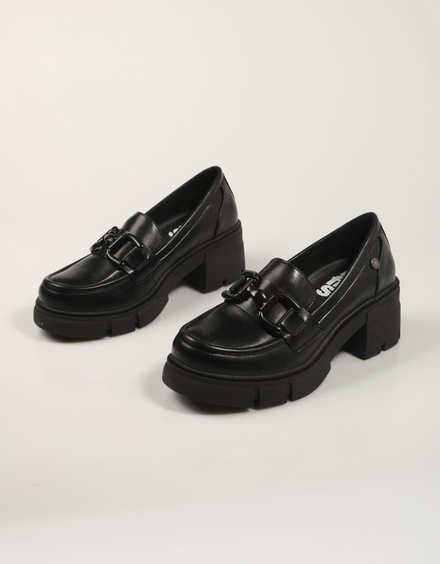 ZAPATOS REFRESH 172907 en color Negro