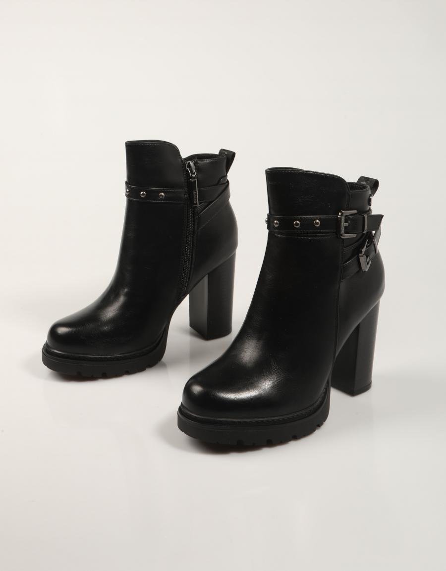ZAPATOS REFRESH 172925 en color Negro