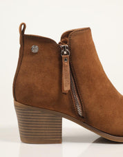 BOTINES REFRESH 173180 en color Cuero