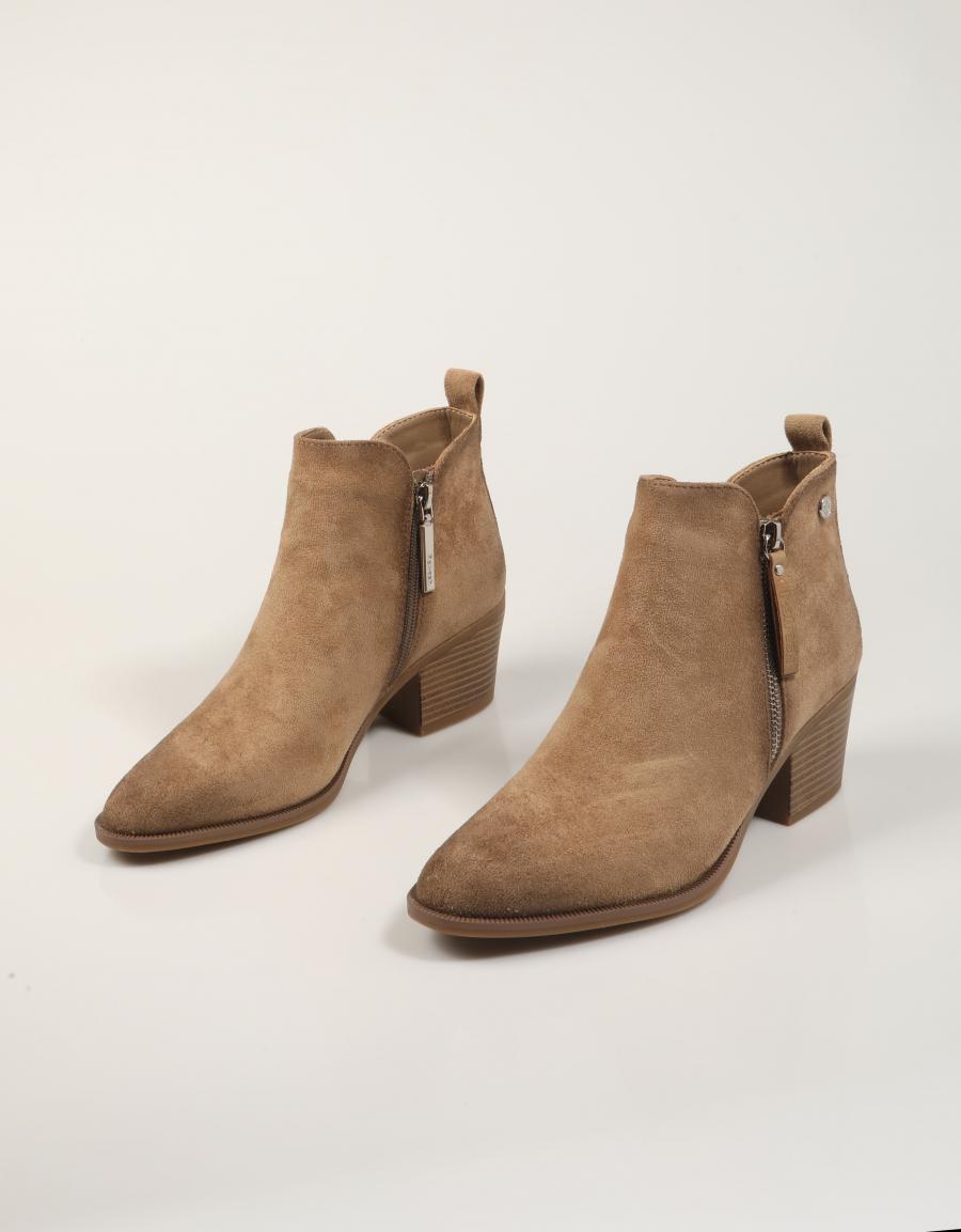 BOTINES REFRESH 173180 en color Beige