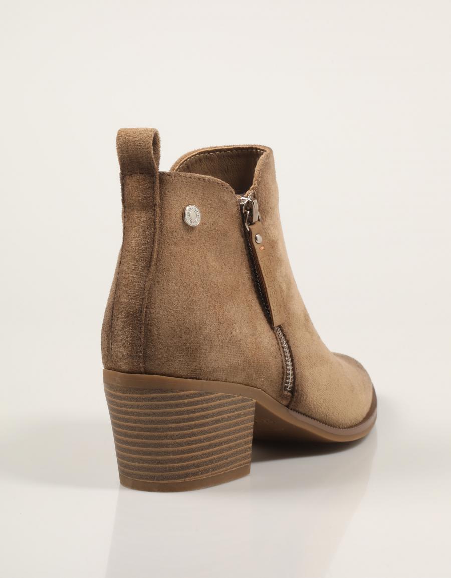 BOTINES REFRESH 173180 en color Beige