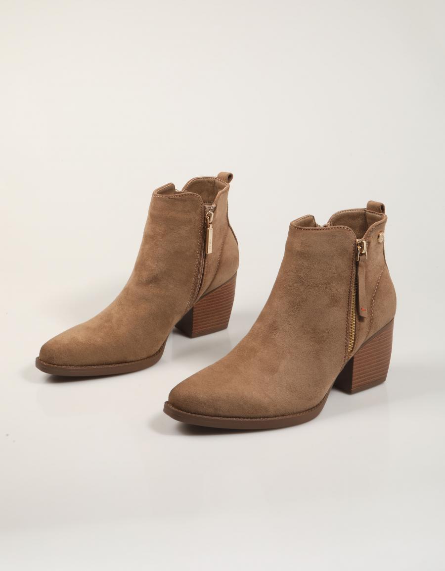 BOTINES * REFRESH 173015 en color Beige