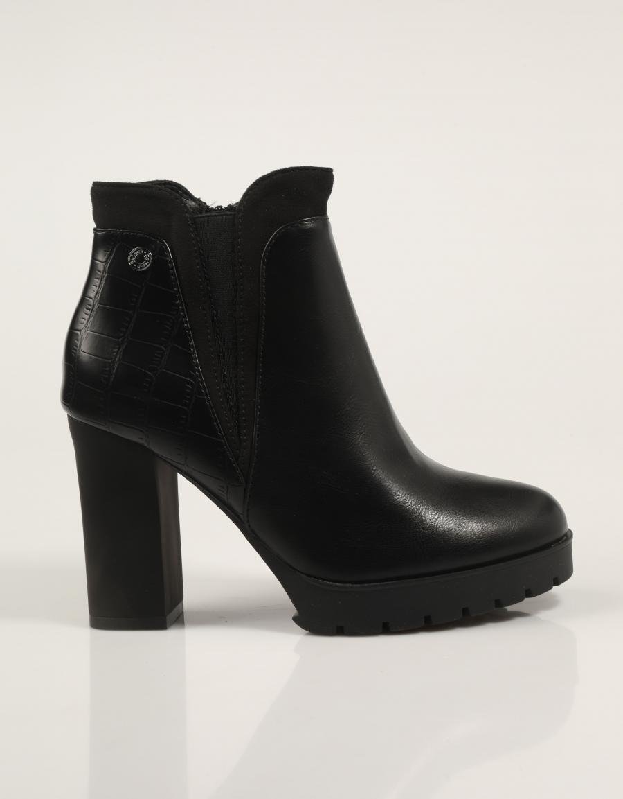 BOTINES REFRESH 170926 en color Negro