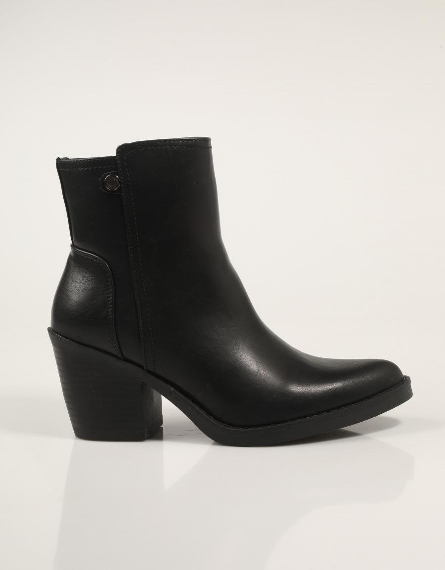 BOTINES REFRESH 172032 en color Negro