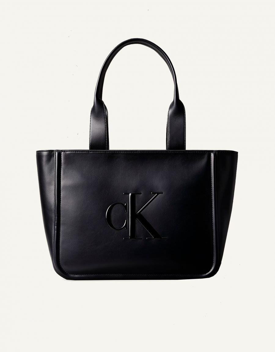 BOLSO CALVIN KLEIN RAISED CK MEDIUM TOTE en color Negro