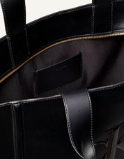 BOLSO CALVIN KLEIN RAISED CK MEDIUM TOTE en color Negro