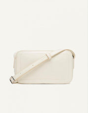 BOLSO CALVIN KLEIN RAISED CK CAMERA BAG en color Blanco