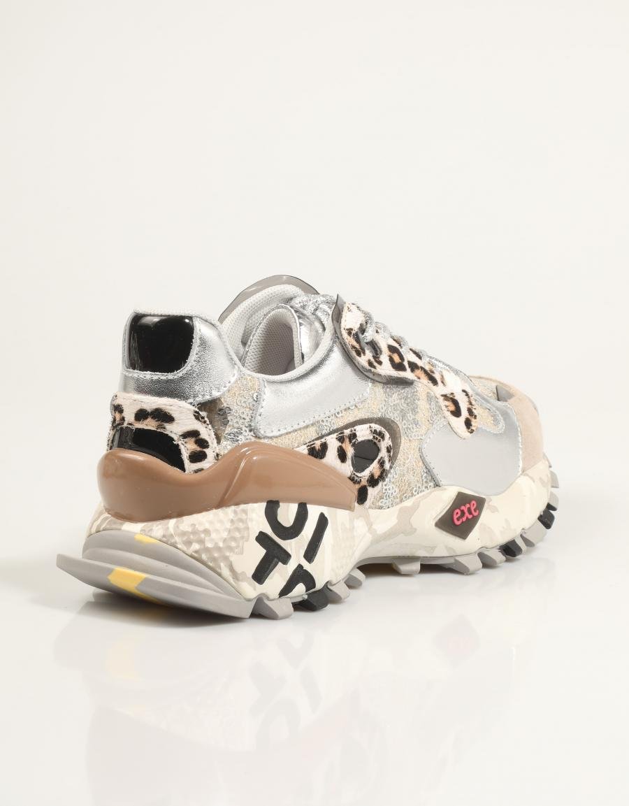 ZAPATILLAS EXE 134 10 en color Gris