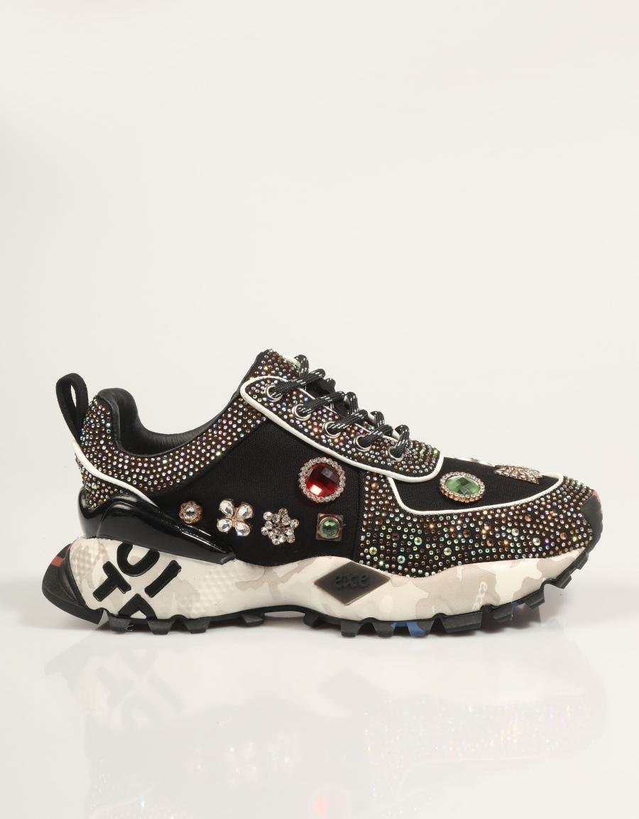 ZAPATILLAS EXE SY24 6 en color Negro