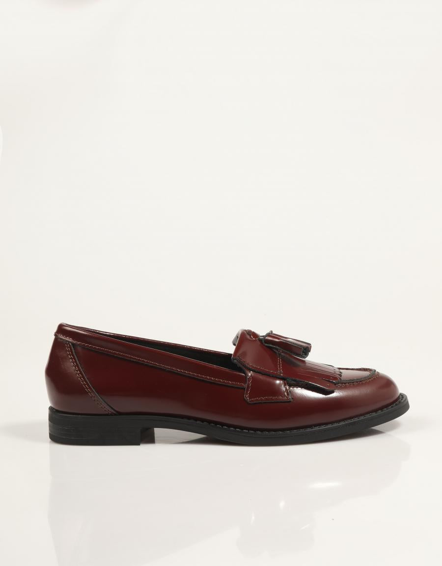 ZAPATOS REBECCA HOPE 1110 en color Burdeos