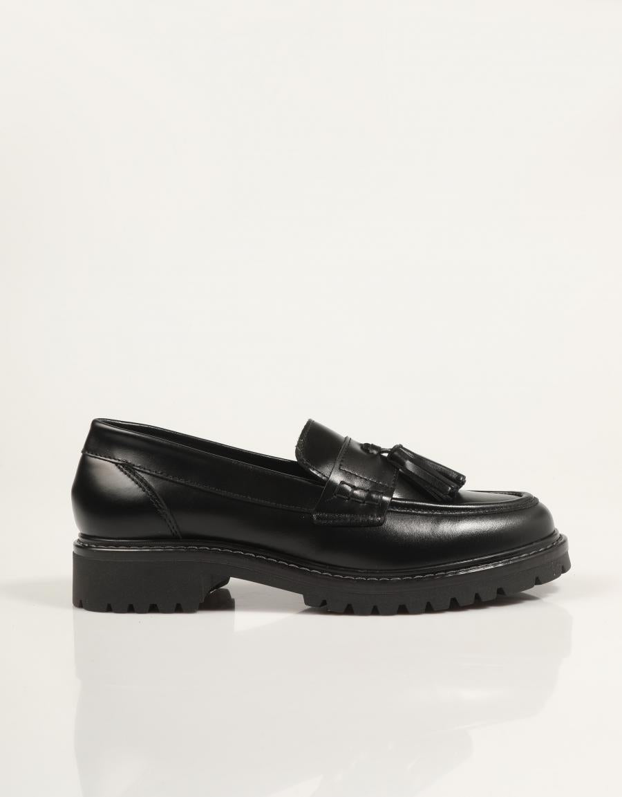 ZAPATOS REBECCA HOPE 5753 en color Negro