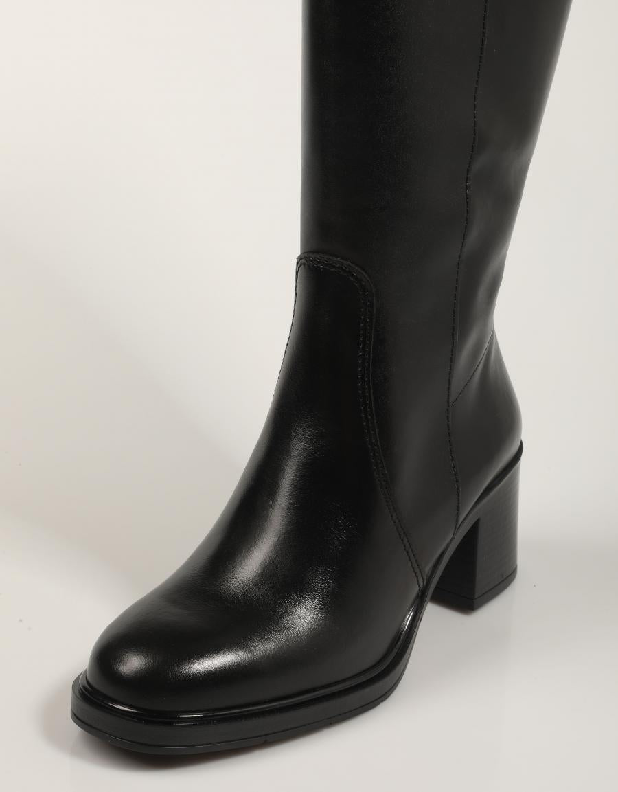 BOTAS REBECCA HOPE 5818 en color Negro
