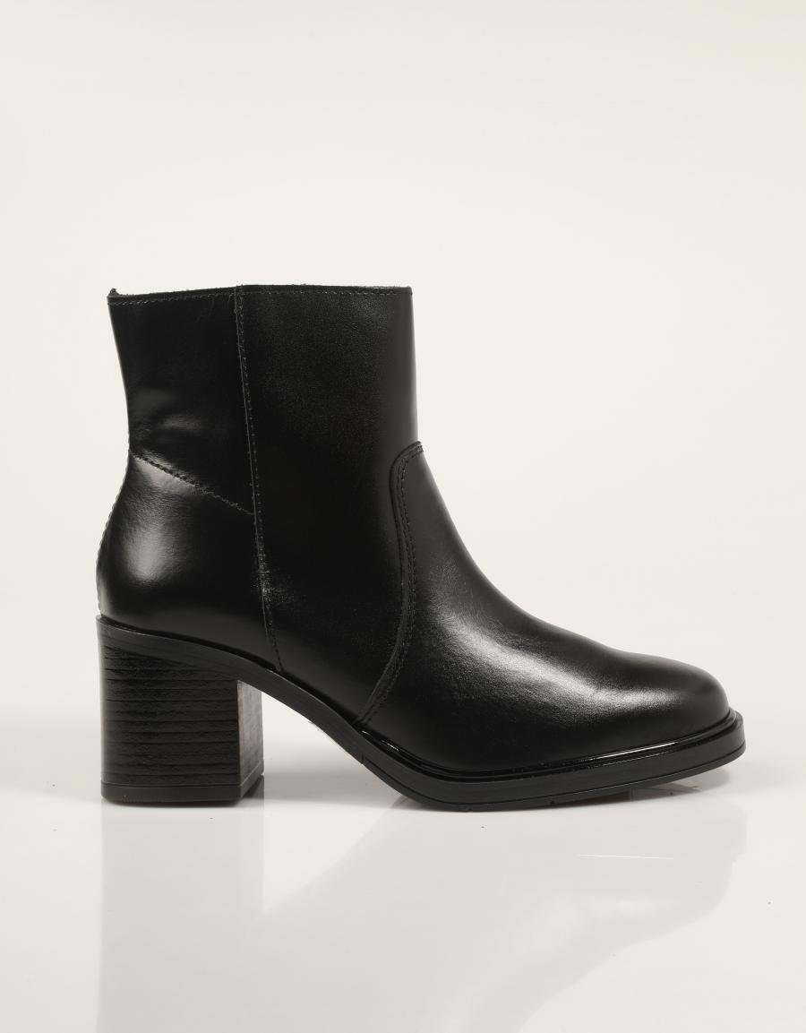 BOTINES REBECCA HOPE 5808 en color Negro
