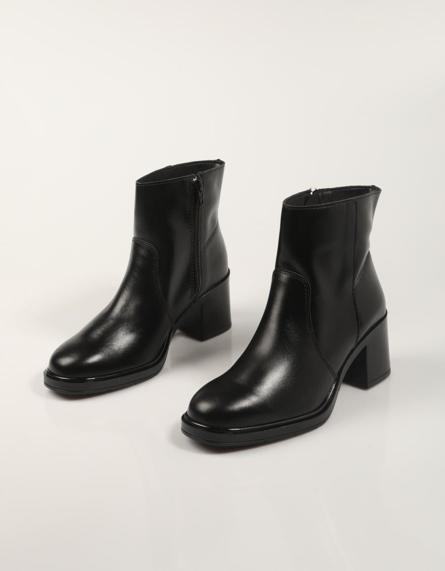 BOTINES REBECCA HOPE 5808 en color Negro