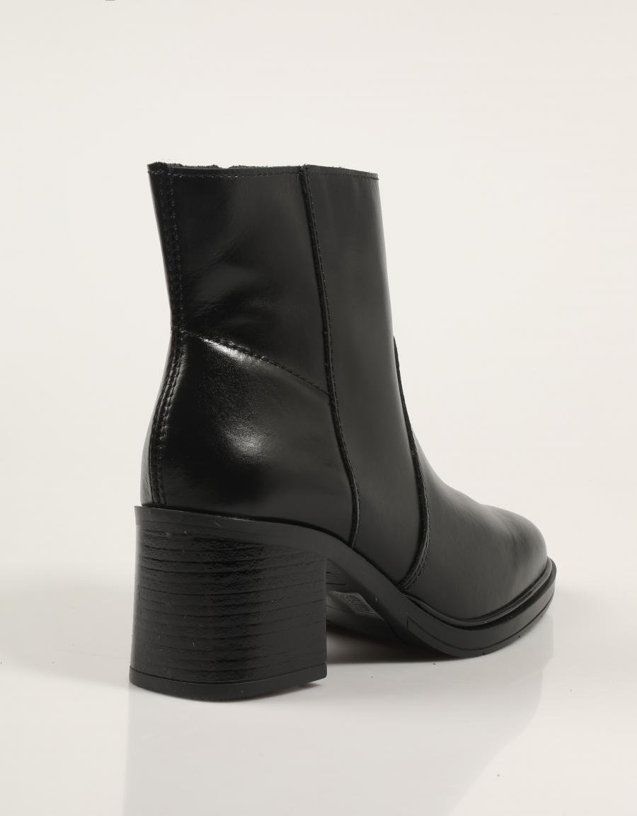 BOTINES REBECCA HOPE 5808 en color Negro