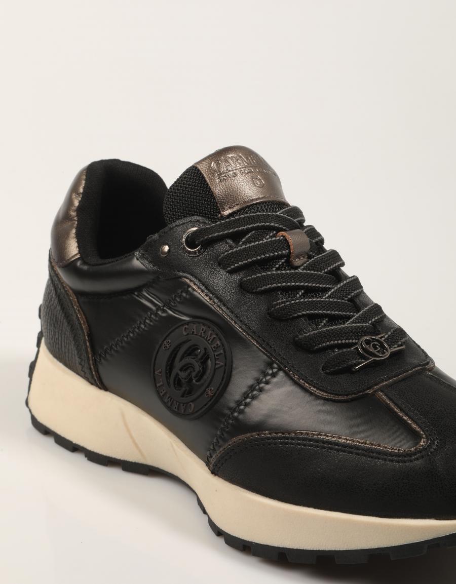 ZAPATILLAS CARMELA 161817 en color Negro