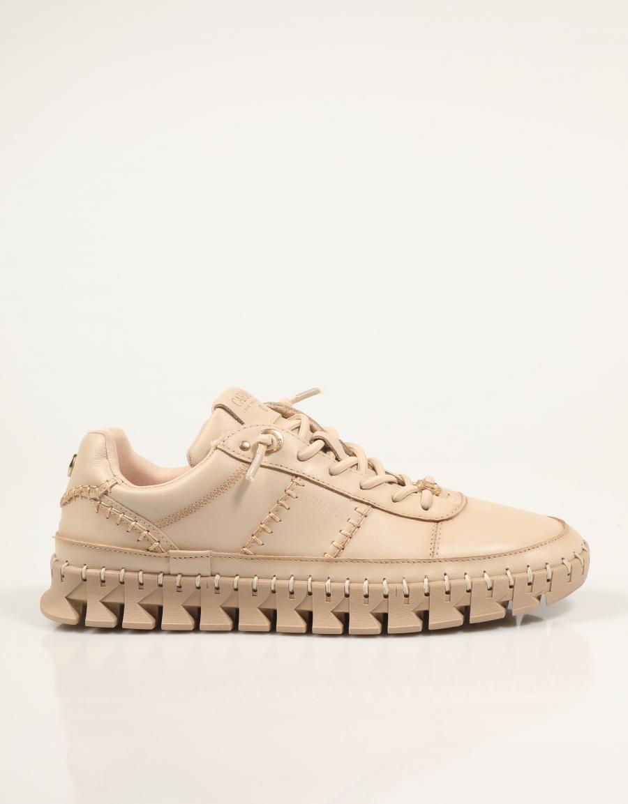 ZAPATILLAS CARMELA 162528 en color Beige