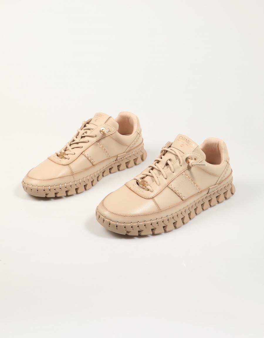 ZAPATILLAS CARMELA 162528 en color Beige